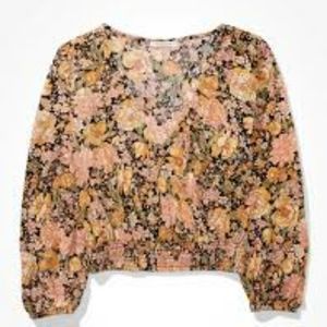 Moving sale! AE FLORAL WRAP-FRONT BLOUSE